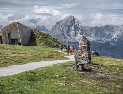 Ausflug zum Messner Mountain Museum Corones
